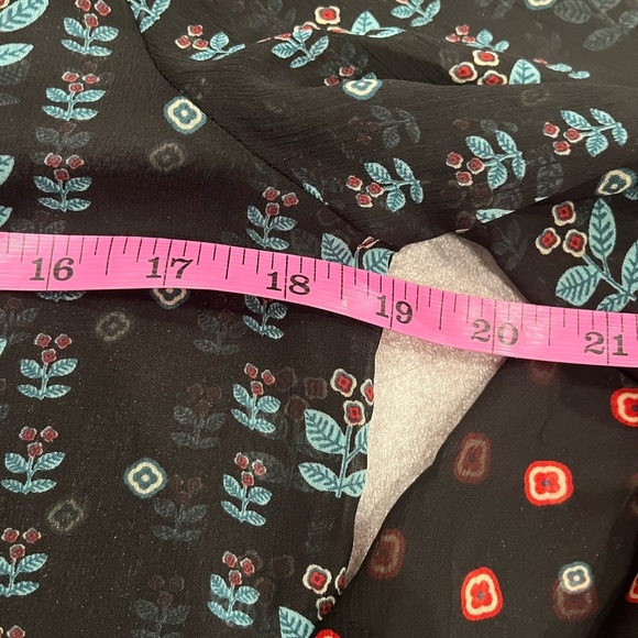 ❤️2/$30❤️[M]Buffalo David Bitton Floral Sheer Chiffon LS Blouse NWOT - Picture 6 of 9